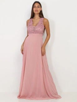 Robe Longue à Broderies Fleuries