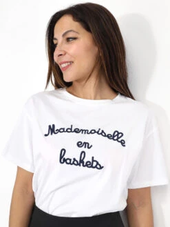 T-shirt Brodé "Mademoiselle En Baskets"