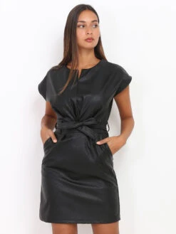Robe En Simili à Col Fendu -Mode Étoilée Soldes Magasin RK17 52172PU BLK 3