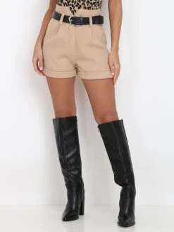Short En Suédine Ceinturée