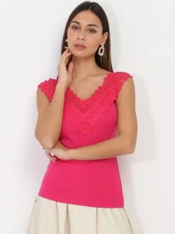 Débardeur Col V à Dentelle