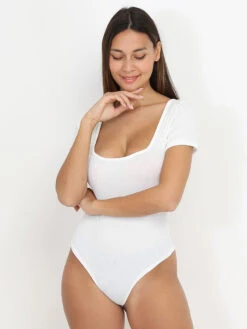 Body Moulant Blanc à Encolure Carrée Blanc